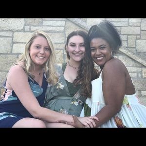 Meet your Posher, Ally